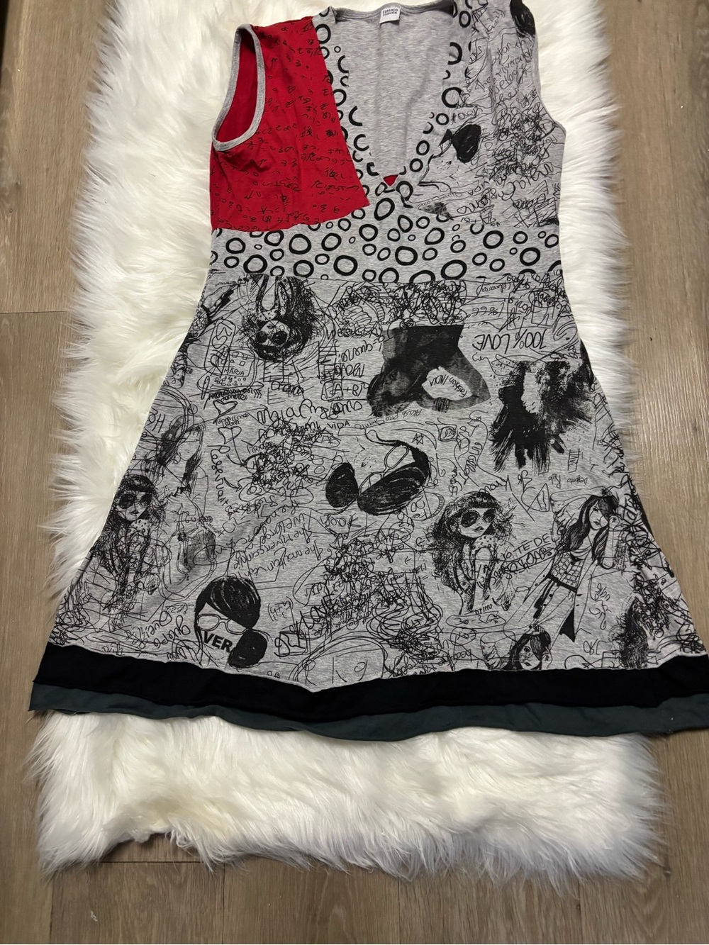 Girls' Gray & Red Graphic V-Neck Dress